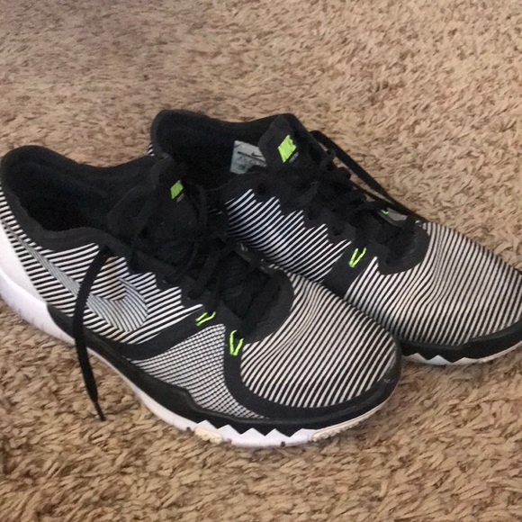 Nike Other - Nike neon green running shoes